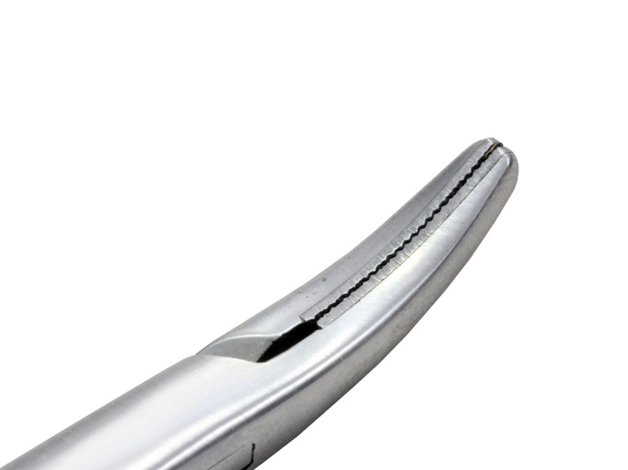 Porta agulha Mayo Hegar curvo 16 cm com videa